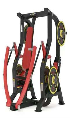 綜合訓(xùn)練器械經(jīng)銷與健身房動(dòng)感單車貿(mào)易代理全解析